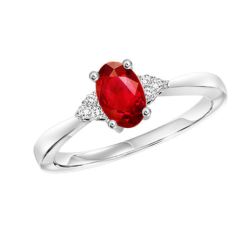 Lady's White 10 Karat Garnet & Diamond Ring