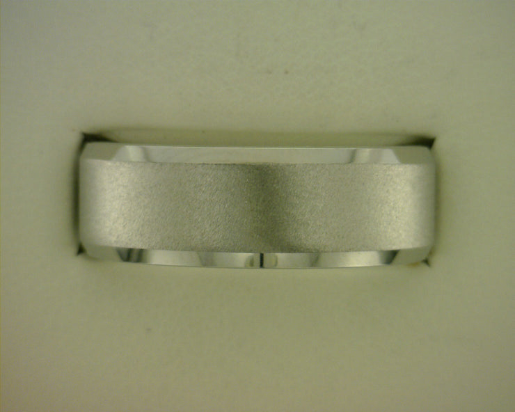 Gent's Vitalium Ring Size 10
Style: 8 MM Beveled